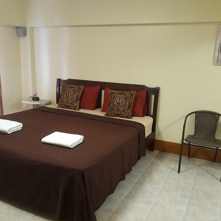 Relax Inn Ban Phe Exterior photo